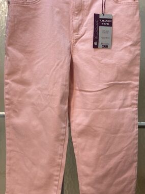 Gloria Vanderbilt Pink Stretch Capri Pants